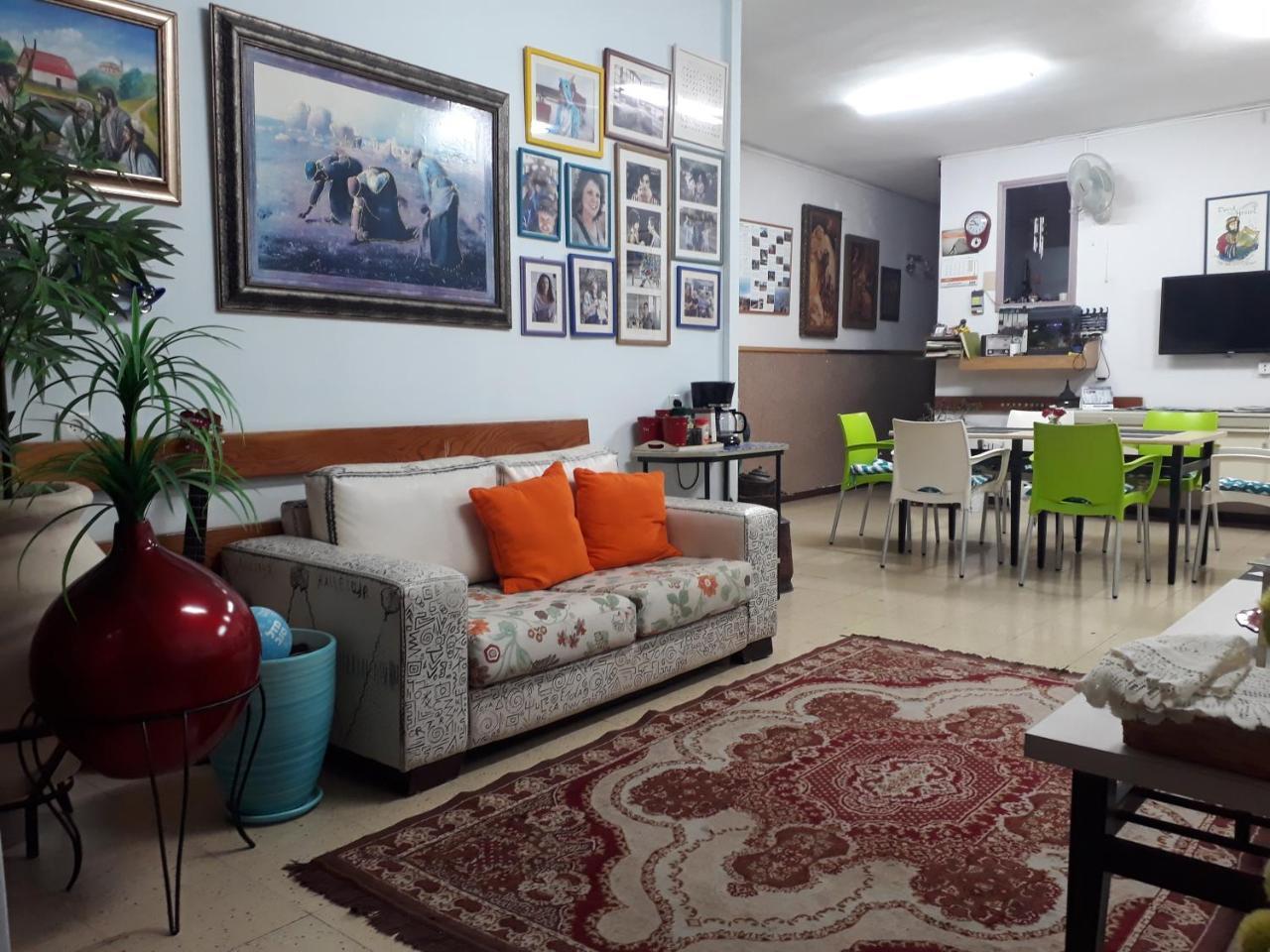 David Hostel Tiberias Exterior photo